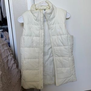 xs white vest from new balance